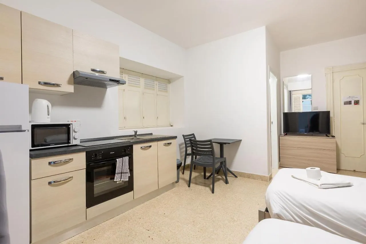 Grace & Manner Apartment Is-Swieqi Malta