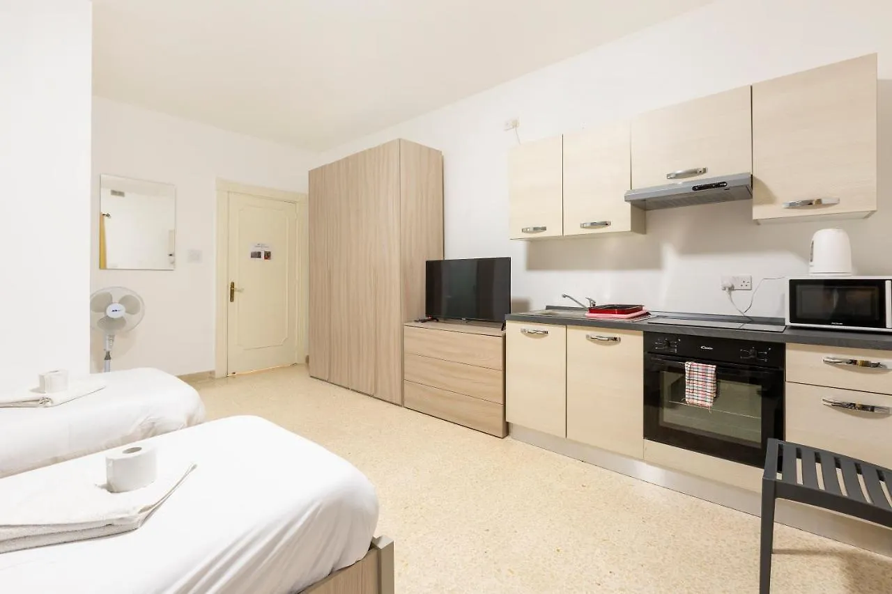 Grace & Manner Apartment Is-Swieqi 0*,  Malta