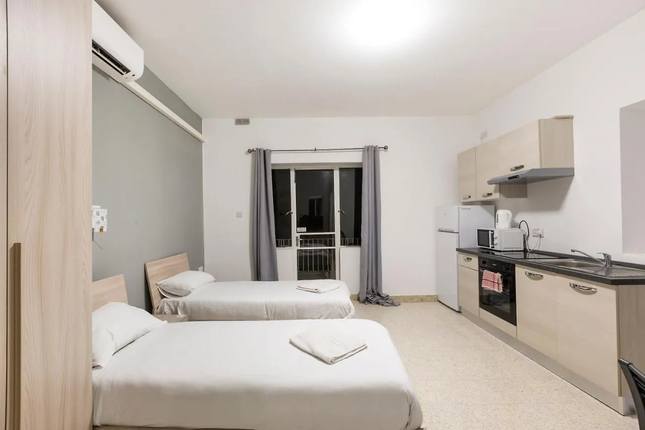 Grace & Manner Apartment Is-Swieqi 0*,  Malta