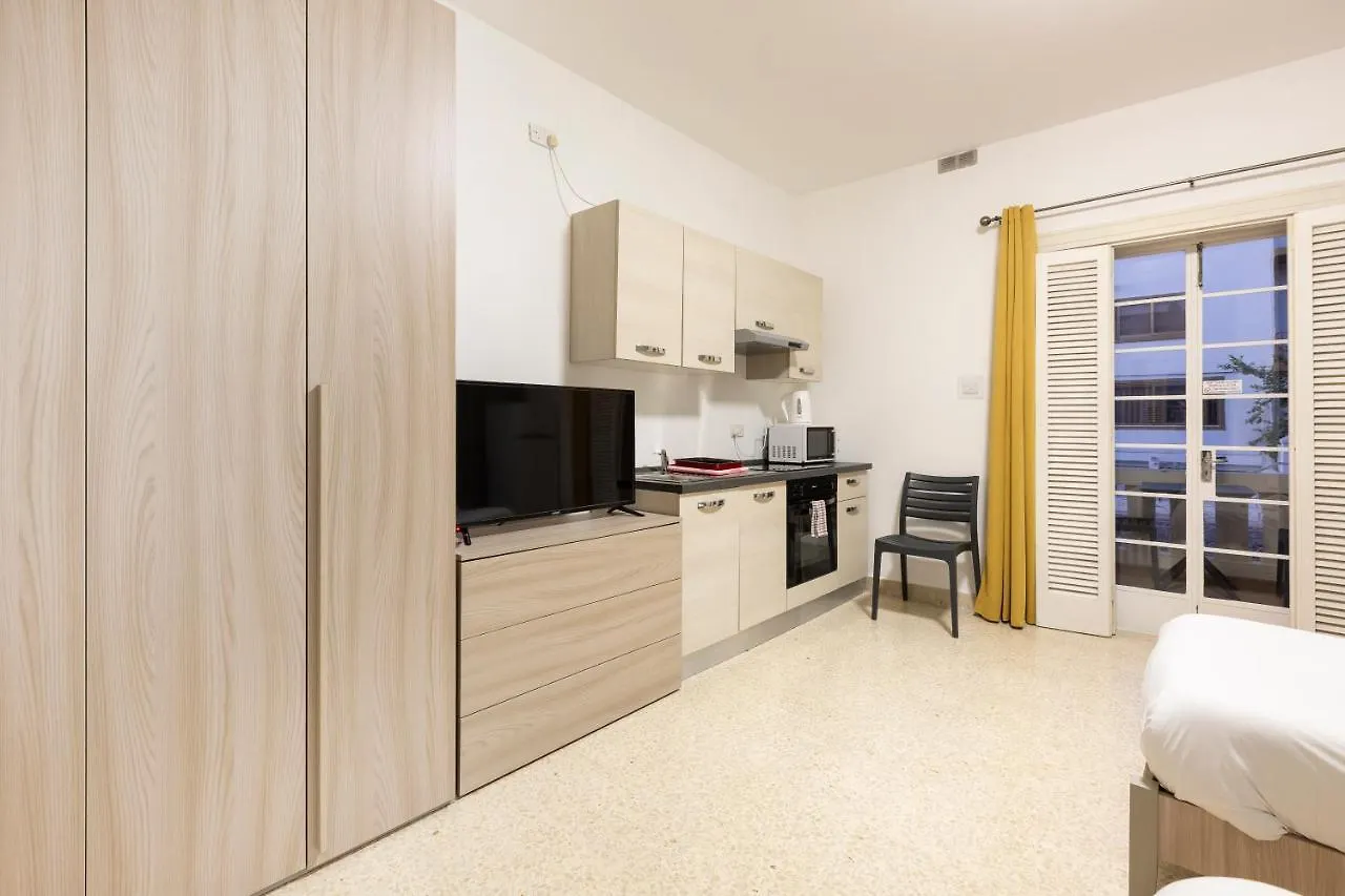 Grace & Manner Apartment Is-Swieqi Malta