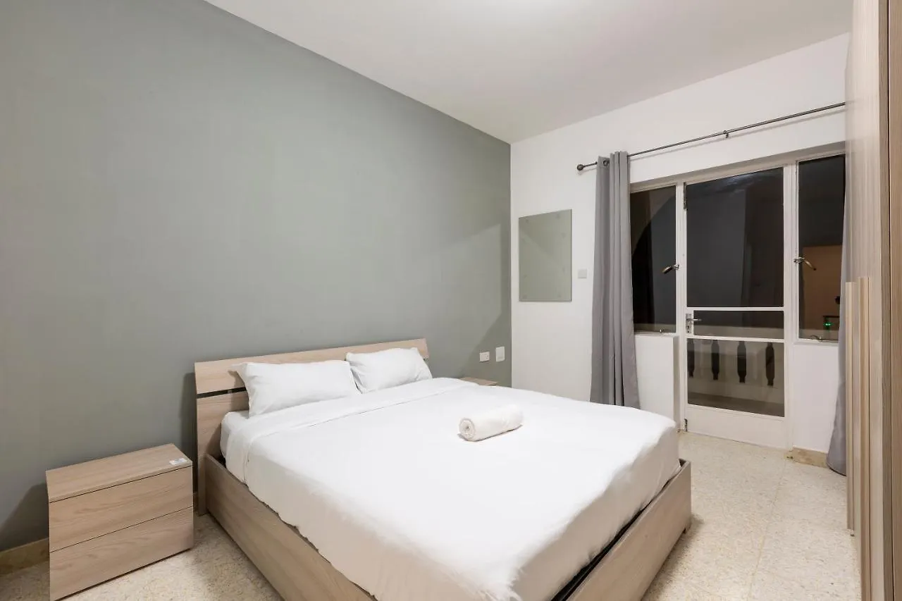 Grace & Manner Apartment Is-Swieqi Malta